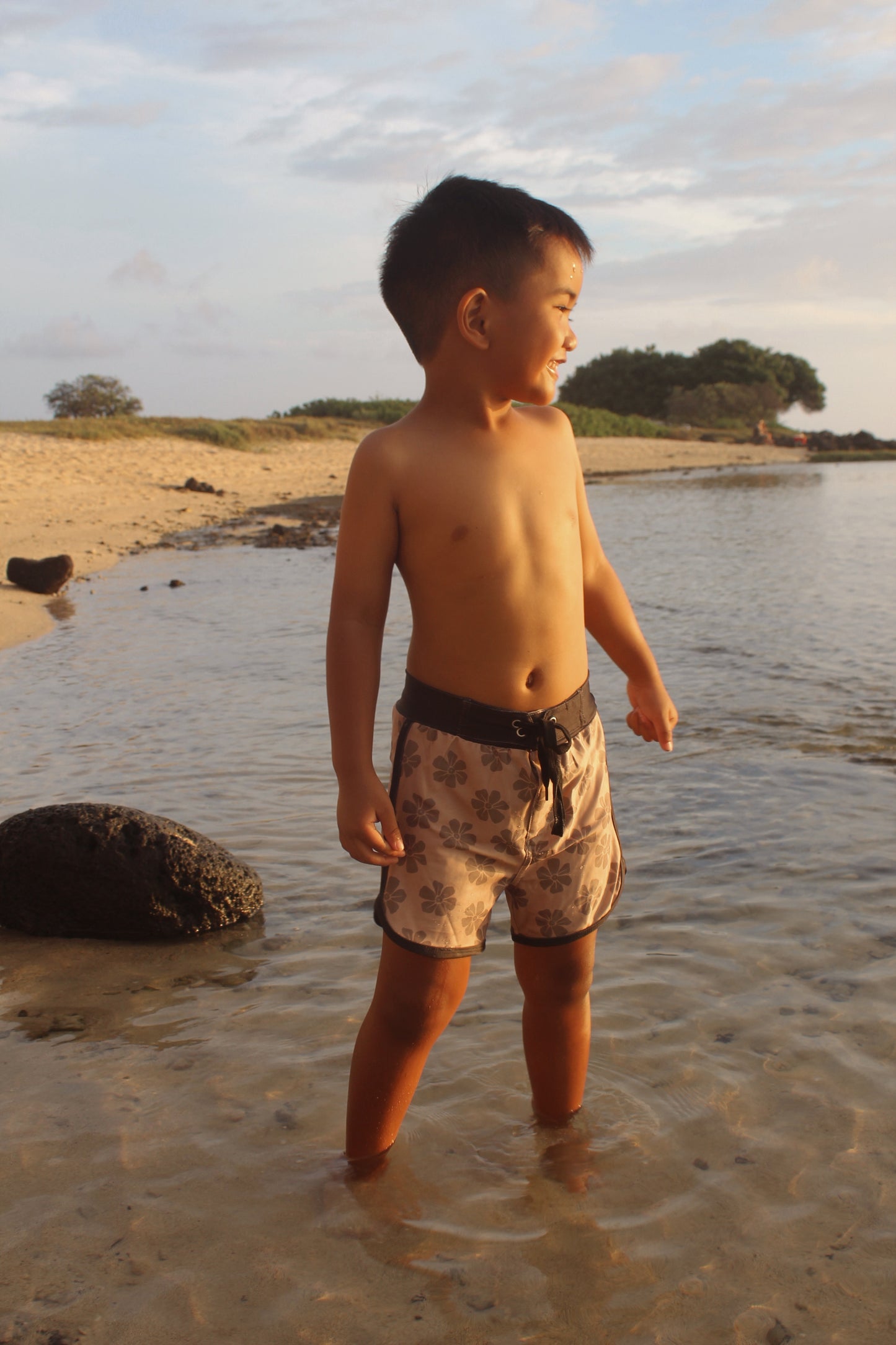 Kai Shorts - Pua Kala